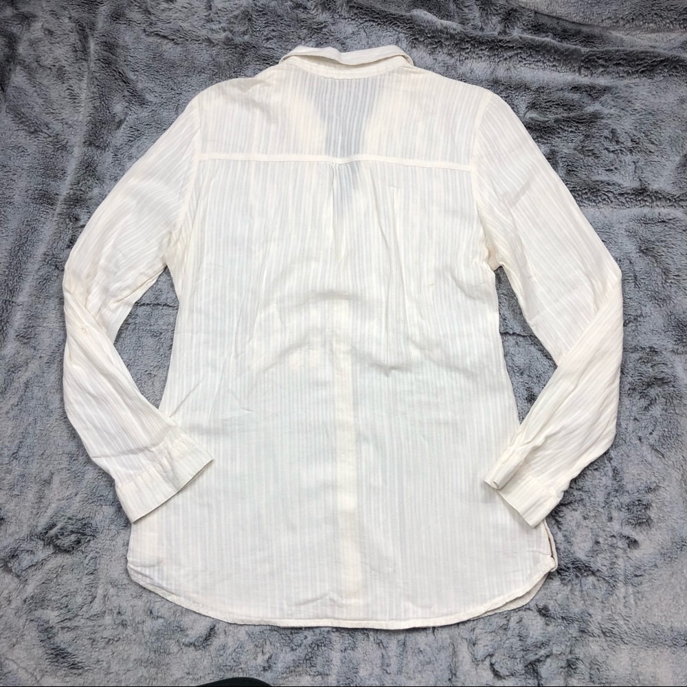 Maurices Cream Colored Tuxedo Slightly Sheer Blouse size Large - Picture 10 of 11